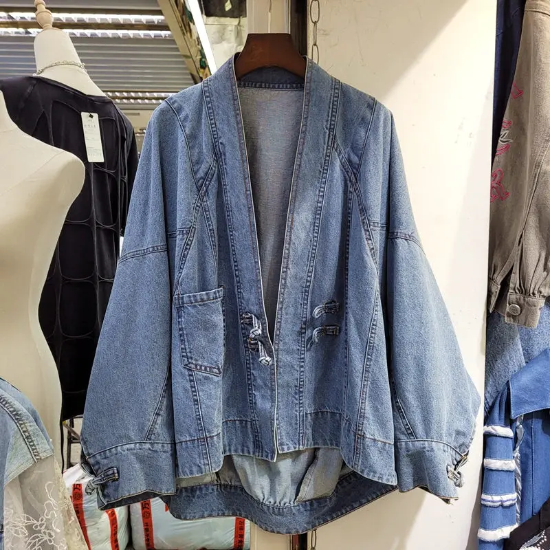 

2022 Spring Autumn New Fashion V-neck Casual Denim Jacket Women Clothing Loose Large Size Bat Sleeve Denim Cardigan Coats e218