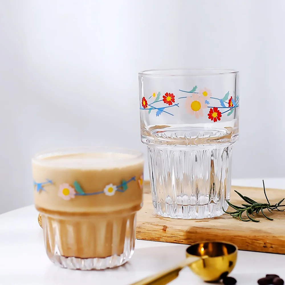 

4Pcs Daisy Glass Pastoral Glass Chic Beverage Cups Transparent Cup