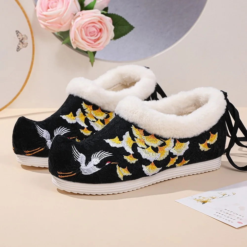 

Женские ботильоны OLOMLB с вышивкой Летающий журавль, теплые зимние ботинки Hanfu с меховой подкладкой, обувь на скрытом каблуке в китайском стил...