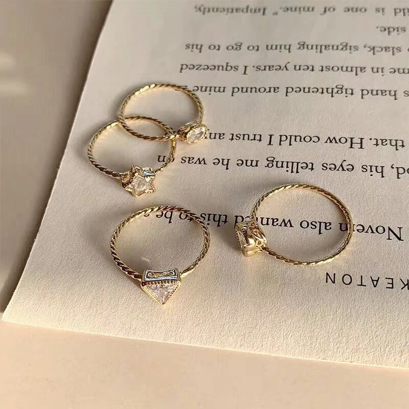 

Fashion Geometric Heart Star Rings for Women Elegant Rhinestone Wedding Finger Rings Bague Jewelry Bridal Gift Delicate 2020