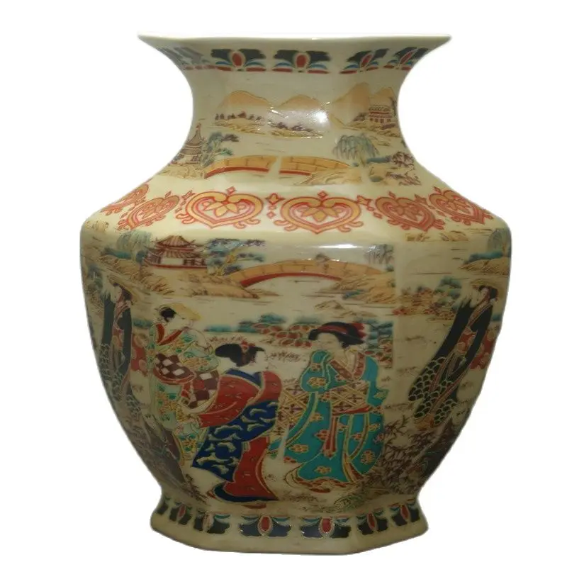 

CHINESE FOLK ART Collection -- China Old Painted Porcelain Vases A3