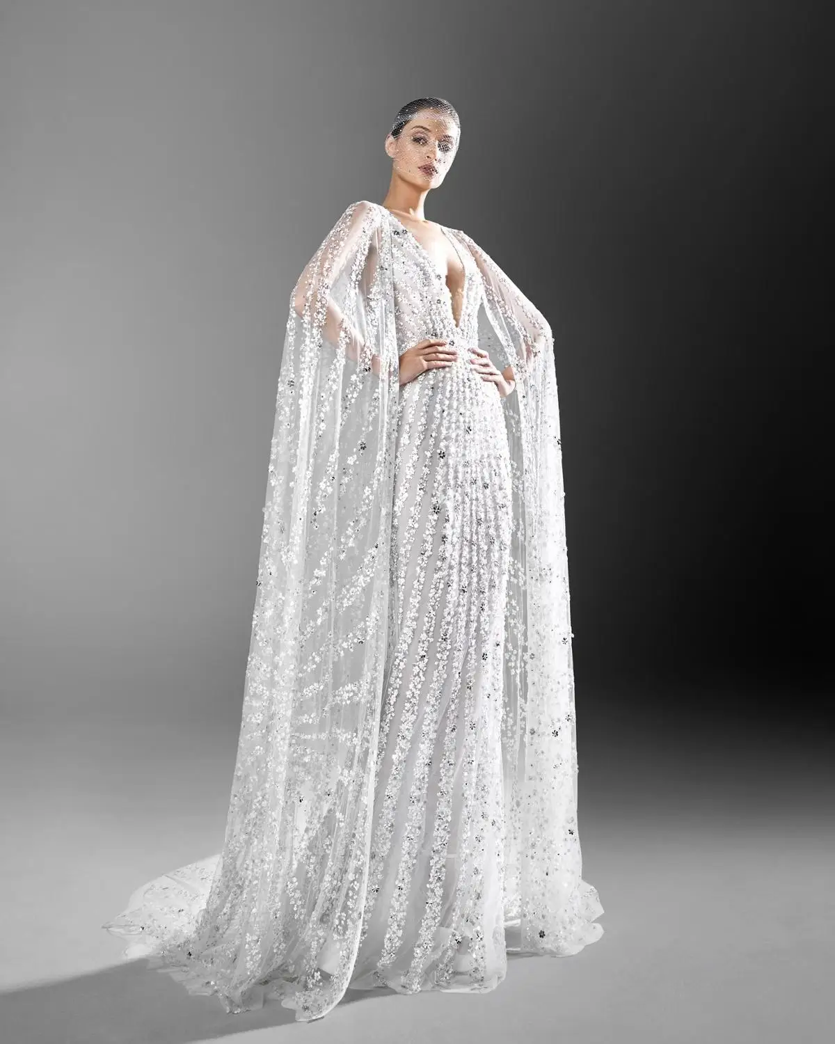 Sparkly Mermaid Wedding Dresses with Cape Lace Beading Sequins V Neck Robes De Mariée Custom Made Luxury Vestido De Noiva
