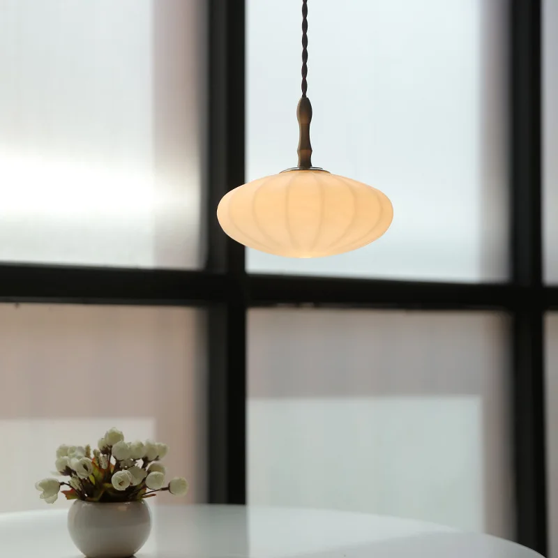 

Скандинавская Подвесная лампа в виде тыквы, прикроватный светильник для спальни, ресторана, настольная лампа, стеклянный подвесной светиль...