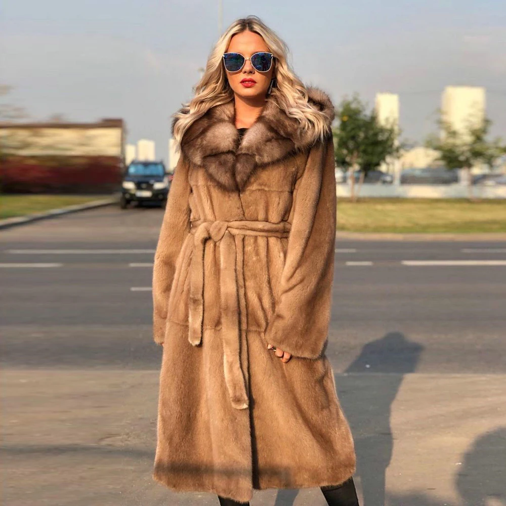 

Women Long Real Mink Fur Coat with Fox Fur Hood Warm Fur Overcoats Winter Fashion New Full Pelt Mink Fur Coats Outwear Luxury