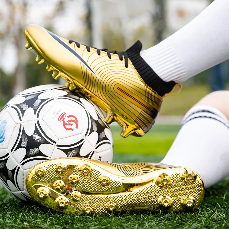 Botas de fútbol doradas para hombre y niño, Zapatos de deporte al aire libre, con pinchos largos, antideslizantes, novedad