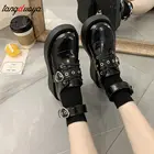 Японская обувь в стиле 