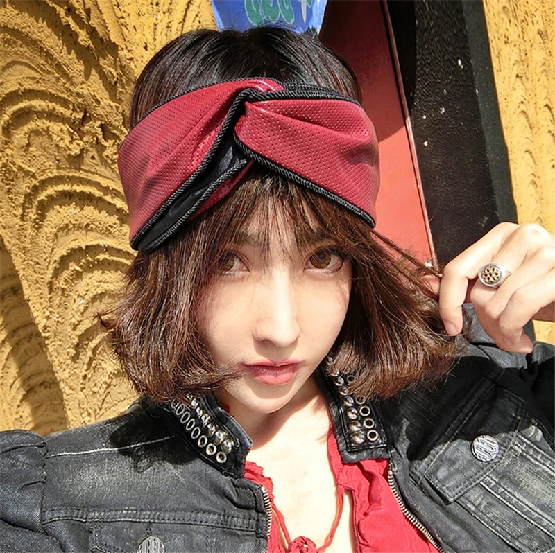 Женская повязка на голову из ПУ кожи винного серебристого цвета |