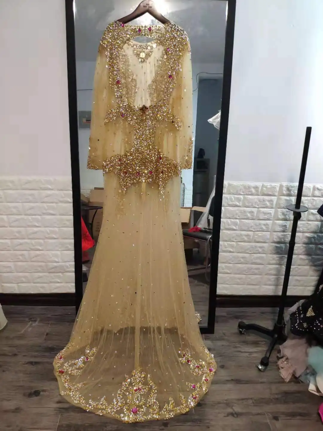 

Luxurious Gold Evening Dresses 2019 Mermaid See Through Beaded Crystals Islamic Dubai Kaftan Saudi Arabic Long Evening Gown