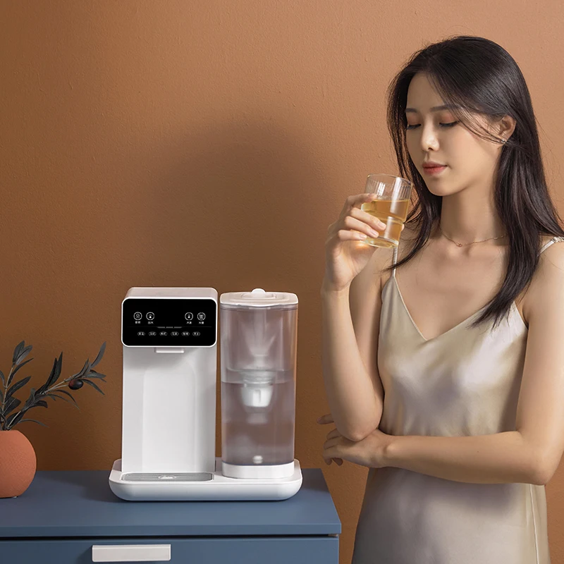 

Home Desktop Instant Water Boiler Portable Electric Kettle Business Travel D1 Mini Office Desk Water Dispenser 220V 2000W