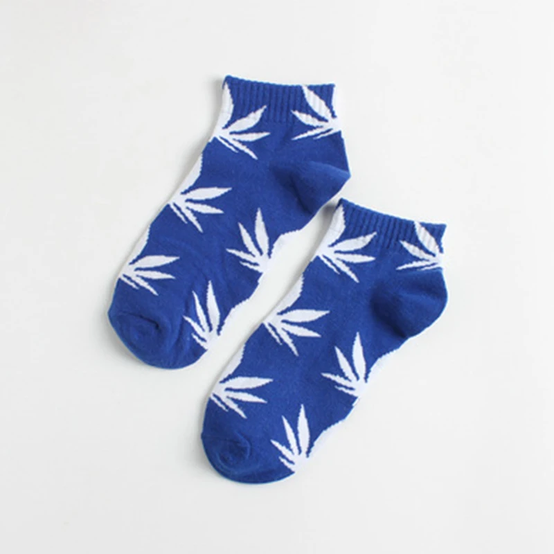 

New maple leaf socks men's cotton skateboard hemp leaf short tube sports boat socks socks for men and women
