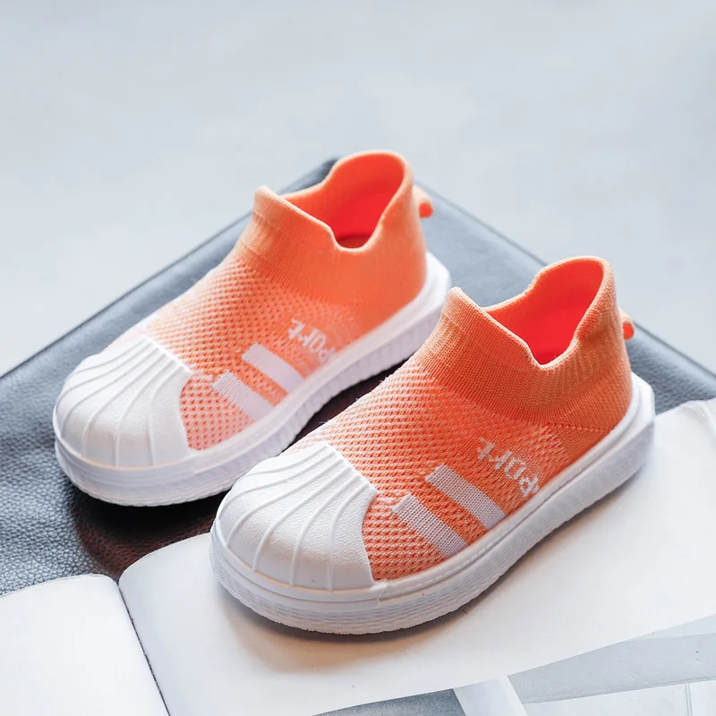 Детская обувь новинка 2020 модная для мальчиков сетчатые мягкие резиновые
