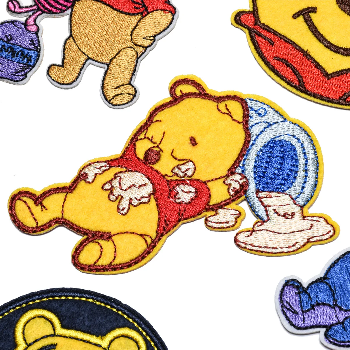 Winnie the Pooh Cartoon Disney embroidery Thermal Stickers Character Patch for Clothing Applique on Clothes Ironing stickers | Дом и сад