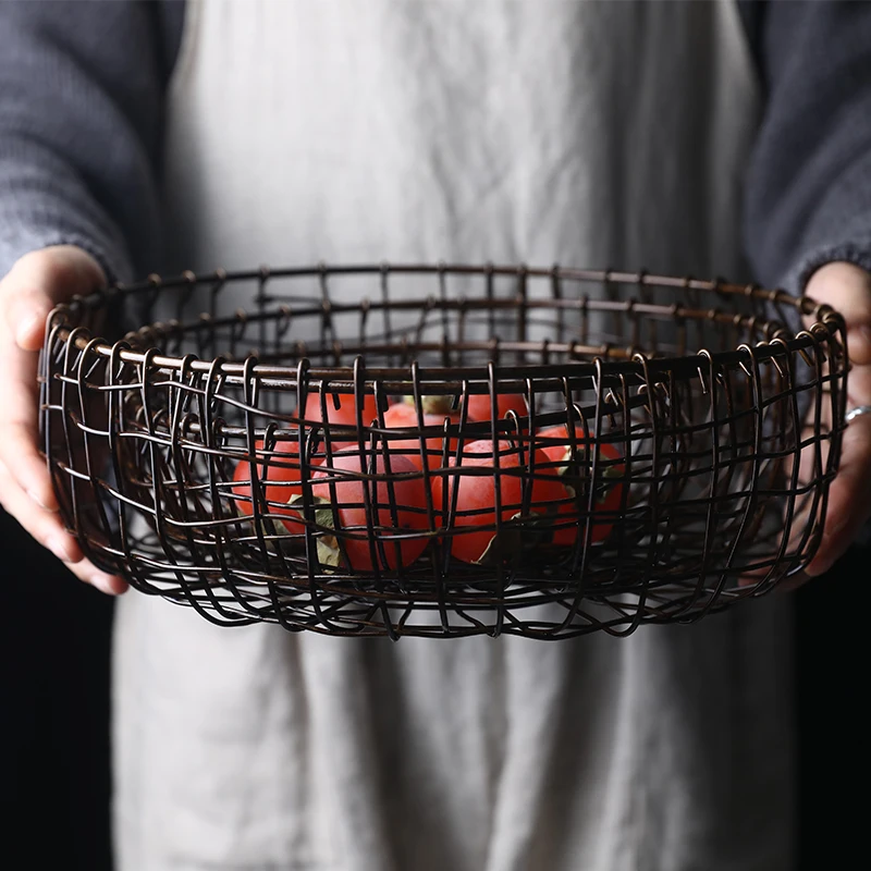 

Vintage Storage Basket Wrought Iron Breakfast Baking Bread Snack Basket Cake Plate Home Organization and Storage Sundries Tray