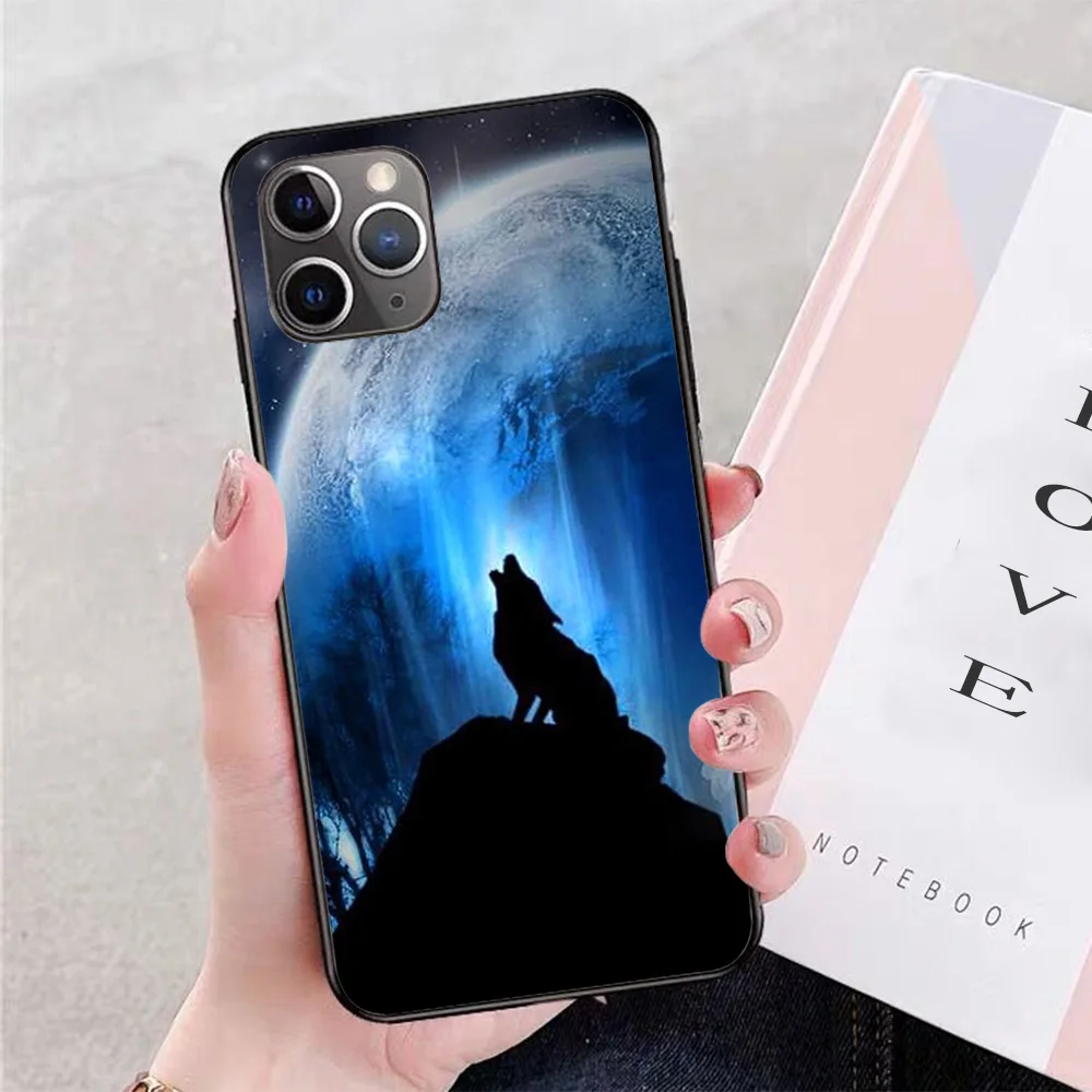 

For iPhone Wolf In The Night Soft TPU Border Apple iPhone Case
