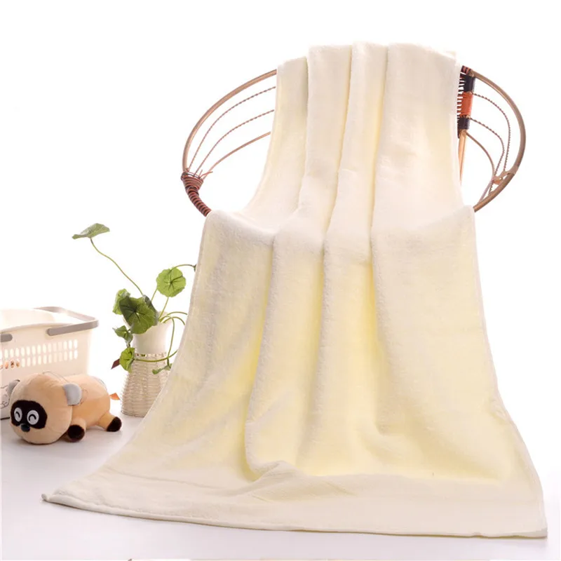 

Soft cotton bath towels , used in hotels and homes, 70x140cm Rectangle