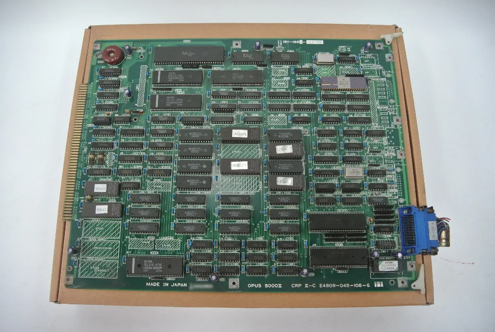 

Фотообои, б/у, в хорошем состоянии, с свободной фотографией