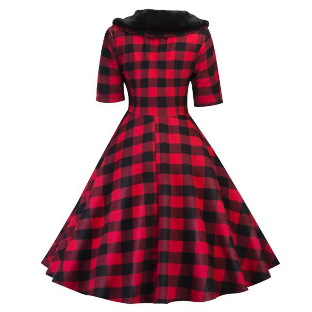 Осенне-зимнее женское платье с воротником из искусственного меха коротким