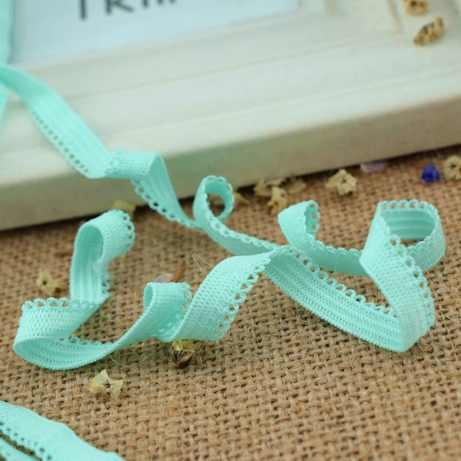 Эластичная лента для волос #1413 ярко-неоновая розовая с кружевной отделкой ширина