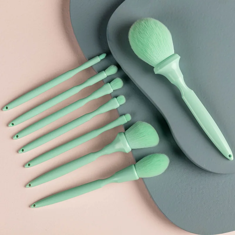 

Saiantth New 8pcs green dense comfortable makeup brushes set beauty powder eyeshadow brush portable soft fine Non-slip hook