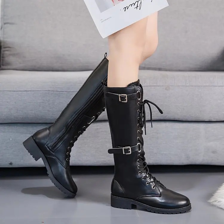 Яркие кожаные мотоциклетные сапоги женские высокие зимние панк готические до