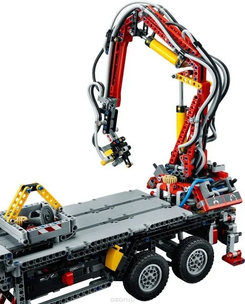 Конструктор lepinblocks 20005 грузовик Mercedes Benz Technic Совместим с Лего 42043 LN