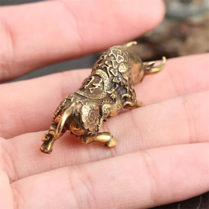 Мини Портативный винтажный латунный фигурка быка брелок для ключей Ретро