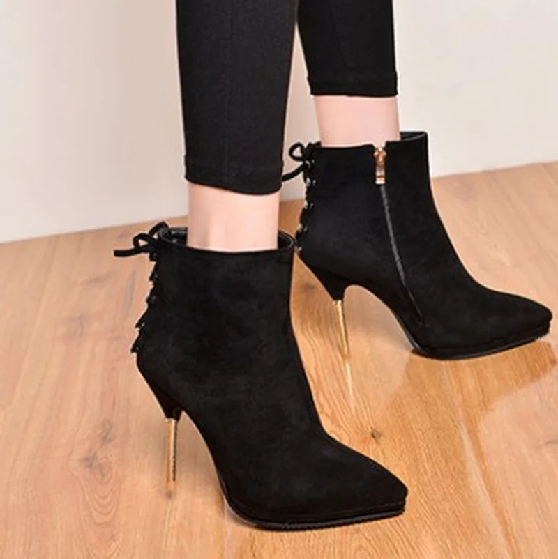 Женские замшевые ботинки до щиколотки привлекательные осенние на тонком высоком