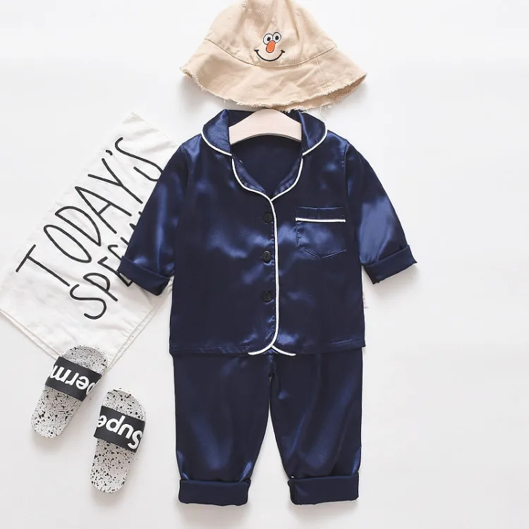Армейский зеленый Fashion boutique little bear kids summer fall pajamas ice silk baby girl boys set - Цвет: Армейский зеленый