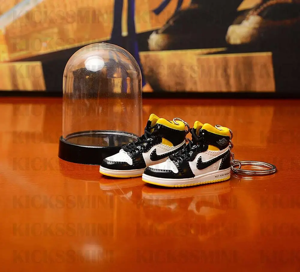 a pair w metal ring Дропшиппинг aj1 Chicago «не для перепродажи Красный» брелок в виде кроссовка Air Jordan 1 3D мини-кроссовки, запатентованный спортивный обувной брелок с кроссовком - Цвет: a pair w metal ring