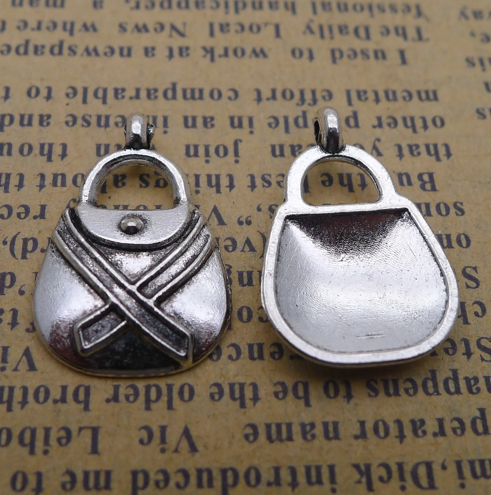 

LD888 15*21mm 1.4G retro Alloy handbag charm Pendant antique Silver Ornament DIY Accessories 50pcs/Bag