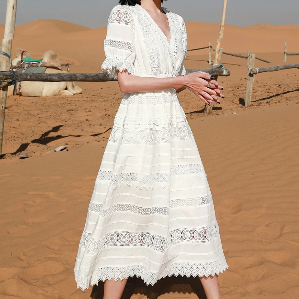 

Женское однотонное платье миди с цветочным узором, богемное платье с вышивкой и V-образным вырезом, летние пляжные винтажные платья-трапеци...