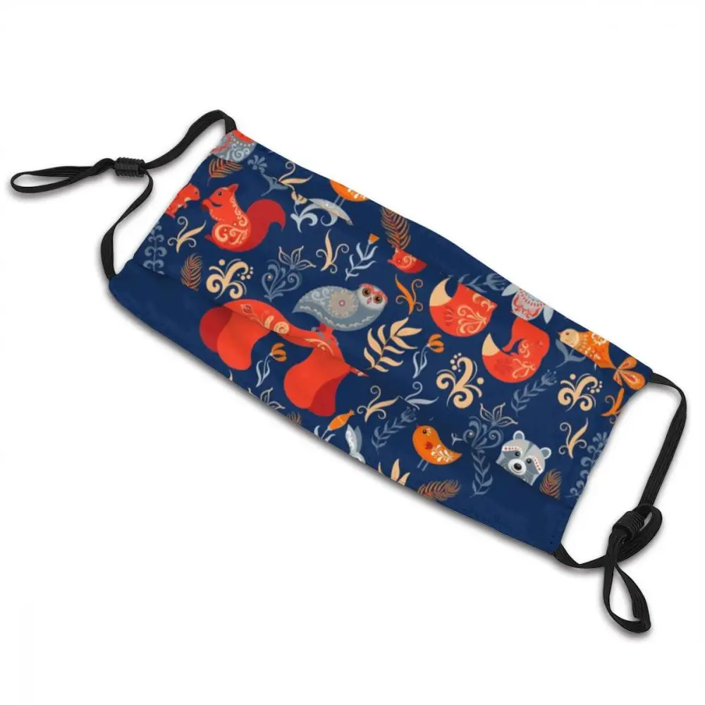 Сказочный лес. Лиса медведь енот совы кролики цветы и травы на голубом фоне.