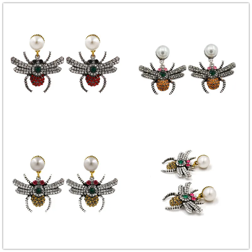 Персонаж серьги в виде паука европейском и американском стиле насекомое со