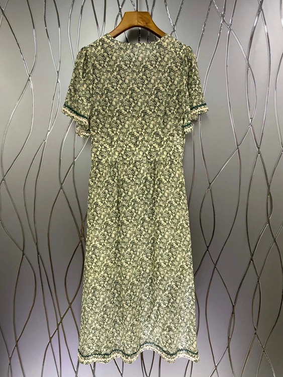 

2021 new women fashion V-neck small floral pattern decoration Slim short-sleeved skirt dress 524