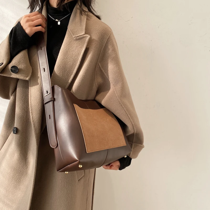 

Вместительная сумка-мешок FANTASY для женщин, матовый квадратный мессенджер на плечо, Женская дорожная Сумочка хорошего качества в стиле ретро