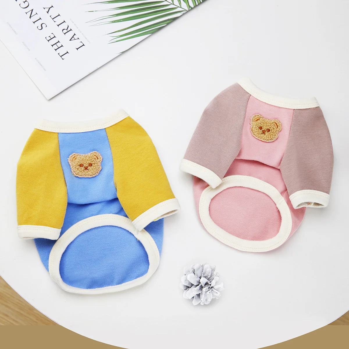 

Autumn and Winter Cotton Dog Sweatshirts Cute Bear Printed Cat Vests Chihuahua Clothes Soft Pet Coat for Small Medium Dogs Girl