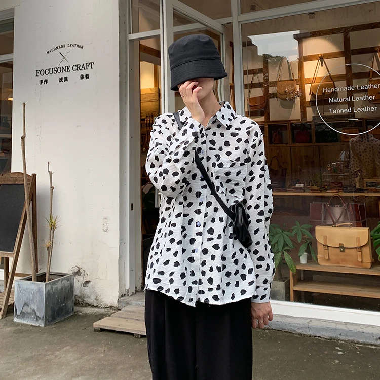 Осенняя рубашка с длинным рукавом в консервативном стиле принтом коровы из