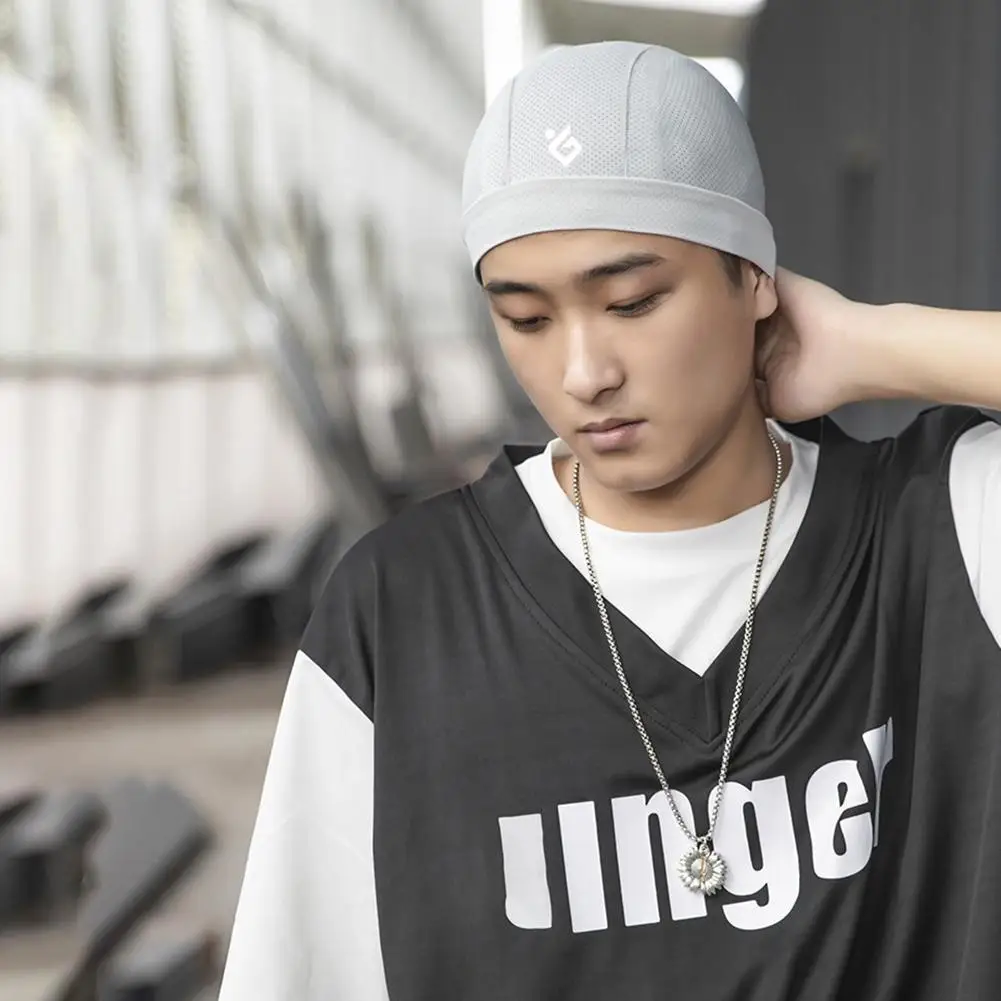

Cooling Skull Cap Breathable Sweat Wicking Cycling Running Hat Cap Odorless and Sweat-absorbent sweat-absorbent no discoloration