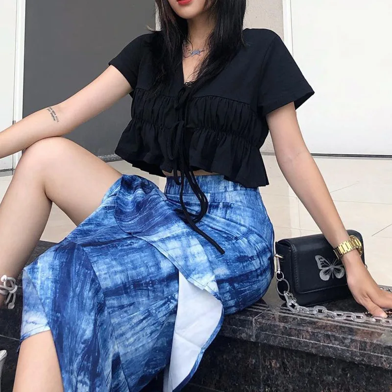 

2021 Streetwear Punk Loose Navel Black T-shirt Harajuku Goth Sexy V-neck Shirring Short Sleeve Top Y2K Women Basic Sweet Tees
