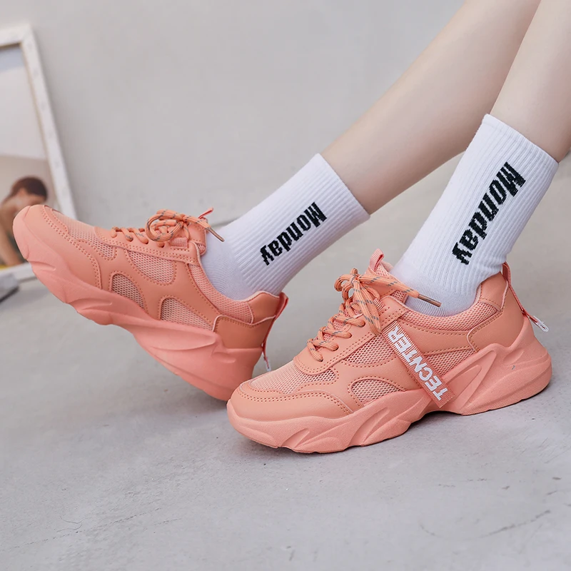 

Wild casual sports shoes 2020 new spring and summer thick bottom increased old shoes women fashion breathable mesh shoes Z912