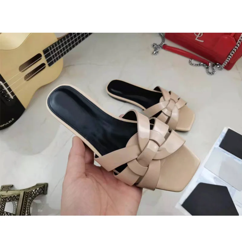 

Luxury Slippers Women's Summer 2021 New Flat-heeled Open-toed All-match Black Patent Leather Textile Sandals And Beach Shoes