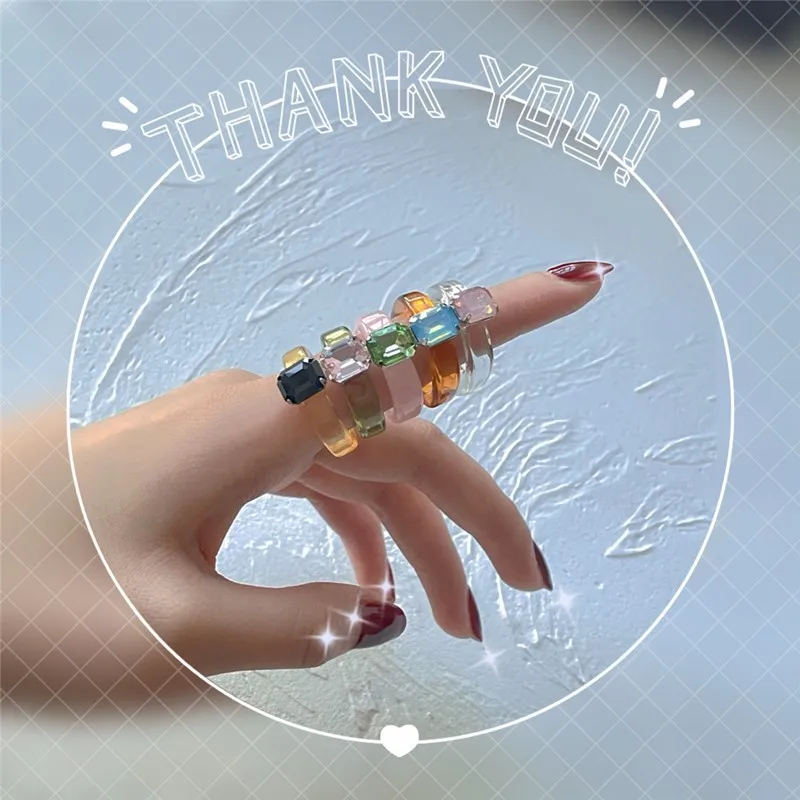 

2021 New Transparent Acrylic Resin Rings Candy Color Rectangle Rhinestone Minimalist Geometric Finger Rings Women Girls Jewelry