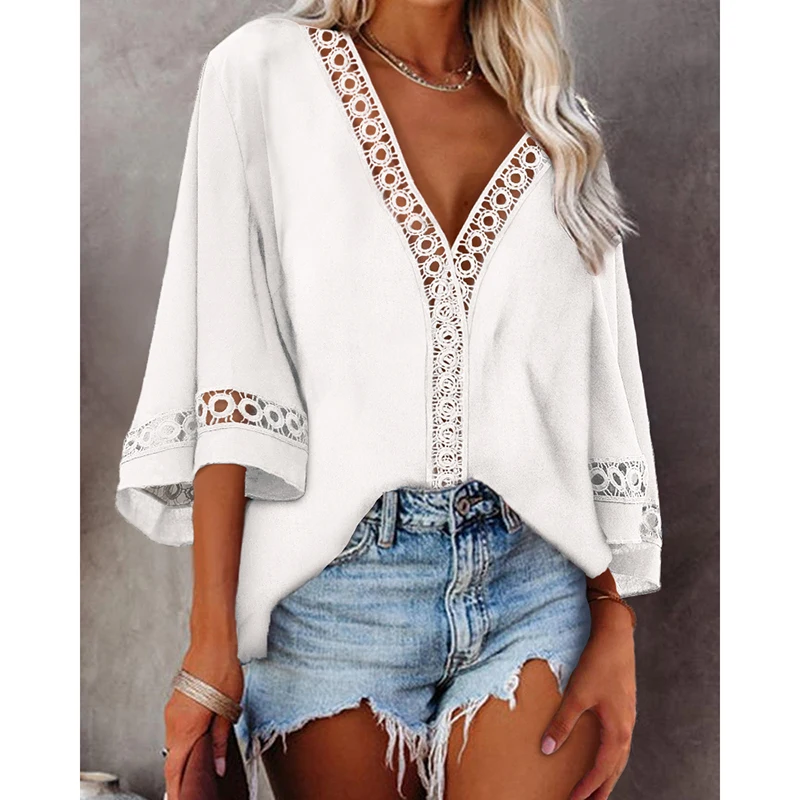 

Oversized Size Solid Black Women Blouse Lace V-Neck Hollow Out Casual Loose Streetwear Female Top Shirt Vintage Clothes SJ7992R