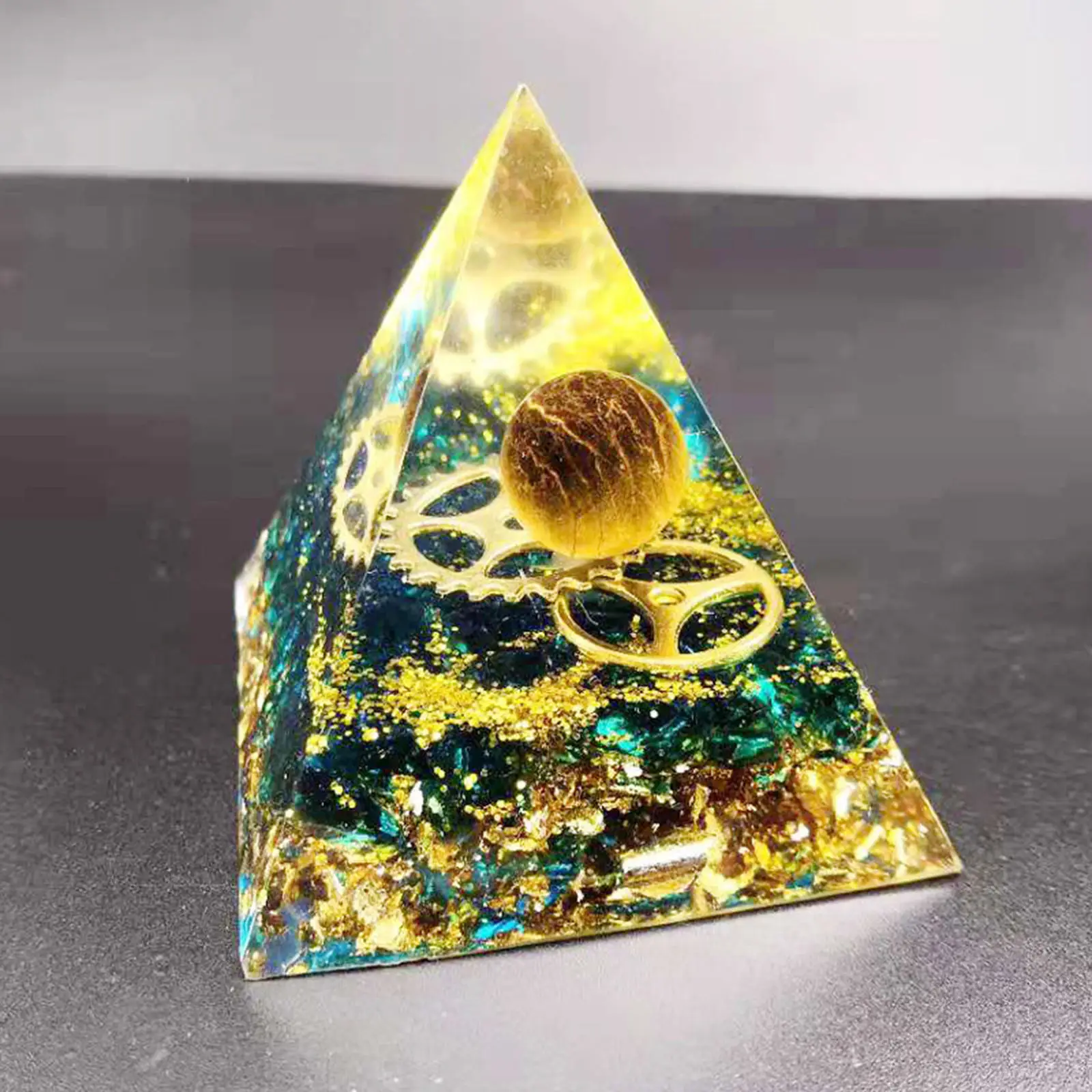 

Crystal Pyramid Pyramid for Balancing | Yoga | Meditation Energy Natural Gemstone Ornament