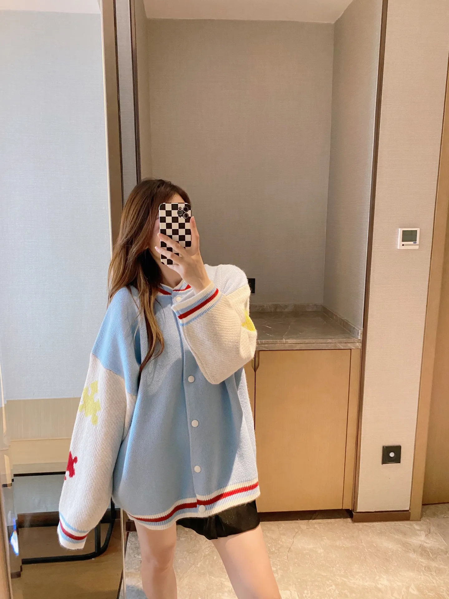 

Женская зимняя куртка оверсайз Juice Snow, вязаный синий кардиган с мультяшным рисунком, свободная куртка-пазл, бейсбольная форма, пальто, свите...