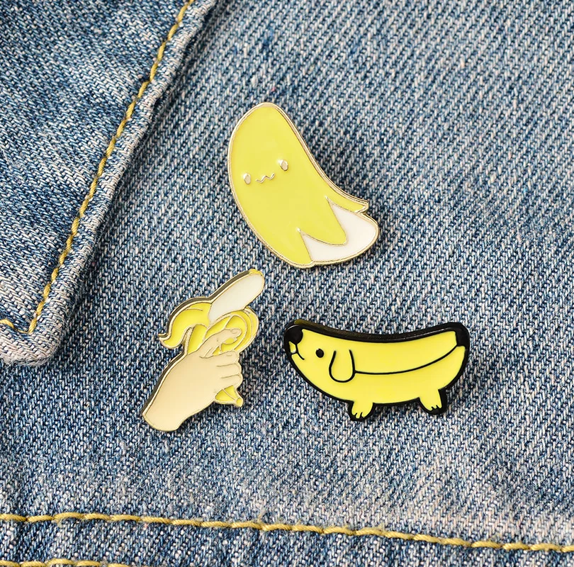 

Fruit Banana Animal Cartoon Lapel Pins Brooch Metal Badge Vintage Classics Jewelry Gifts Collection