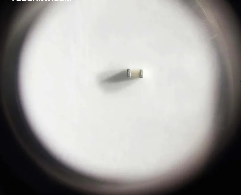 Gjm0335c2a1r5bb5000 gjm0335c2a1r5cb5000 grm0335c1e1r5ca5000 grm0335c1h1r5ca5000 0201 ПФ 0 1 в постоянного тока 50 В 25 C0G (eа)