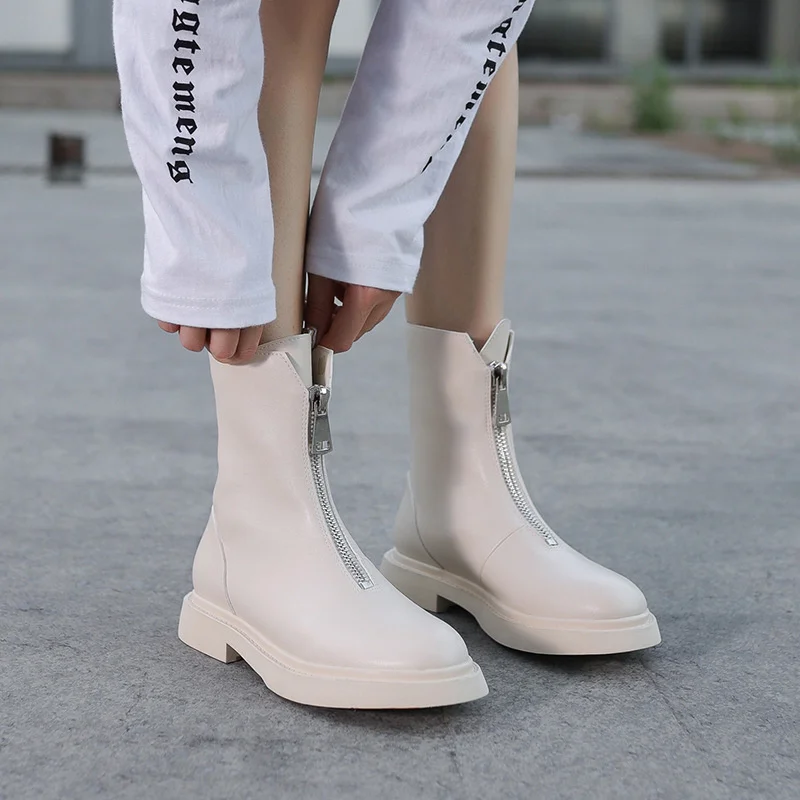 

new boots in autumn and winter 2021