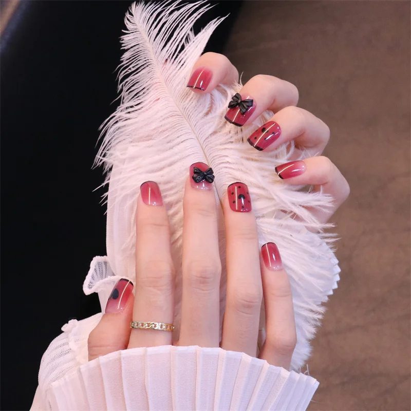 

24pcs Red Bow Wear Short Paragraph Fashion Manicure Patch False Nails Save Time Wearable Nail Patch TO