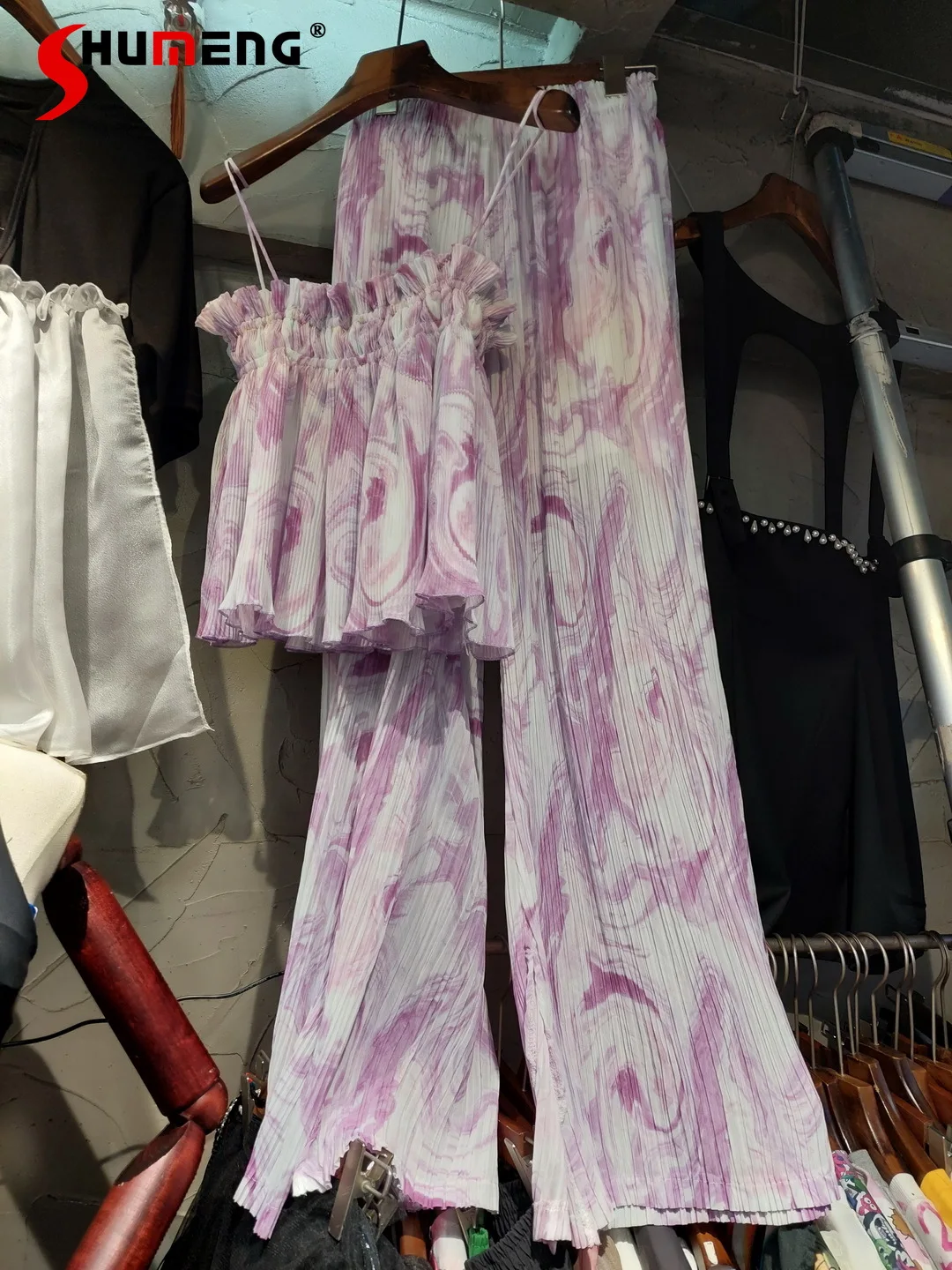 

Женский костюм из двух предметов, милые фиолетовые плиссированные брюки на бретельках с высокой талией и широкими штанинами, в Корейском ст...